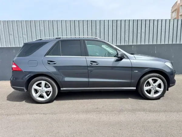 Mercedes-Benz ML 250 2012 - 24850 EUR, 179926 km - AUTO.MOTO.pt - 179926km - foto 9 de 31