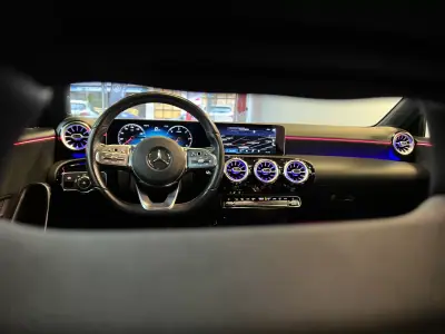 Mercedes-Benz A 180 2017 - 25990 EUR, 160000 km - AUTO.MOTO.pt - 160000km - foto 22 de 38