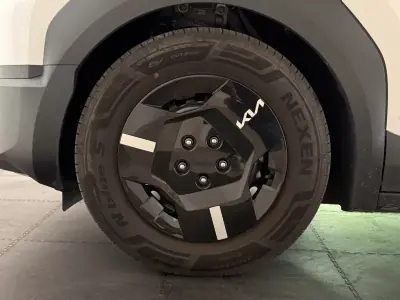 2026 - 36500 EUR, 4216 km - AUTO.MOTO.pt - 4216km - foto 8 de 23