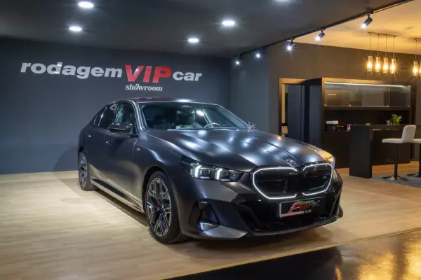 BMW i5 2023 - 79000 EUR, 35700 km - AUTO.MOTO.pt - 35700km - foto 3 de 20