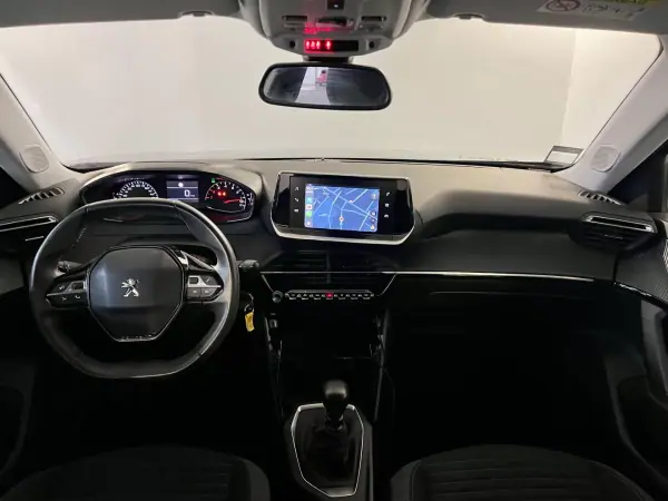 Peugeot 2008 2021 - 15250 EUR, 48000 km - AUTO.MOTO.pt - 48000km - foto 3 de 31