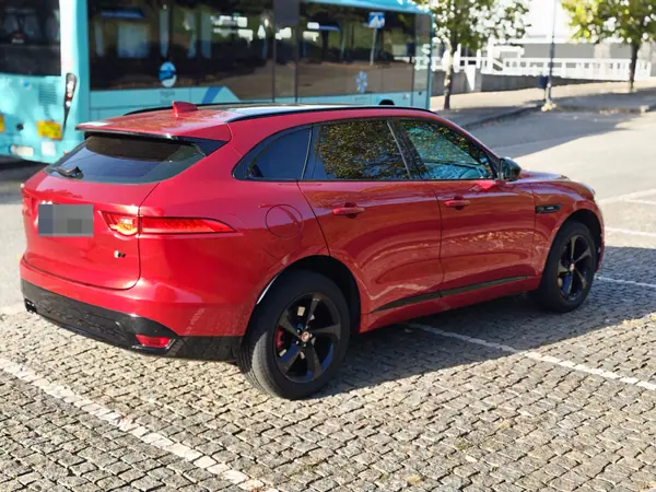 Jaguar F-Pace 2020 — foto 2 de 14