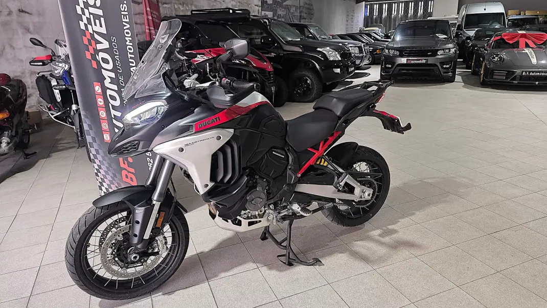Ducati Multistrada 1260 Enduro 2024 - 28500 EUR, 3867 km - AUTO.MOTO.pt - 3867km - foto 5 de 27