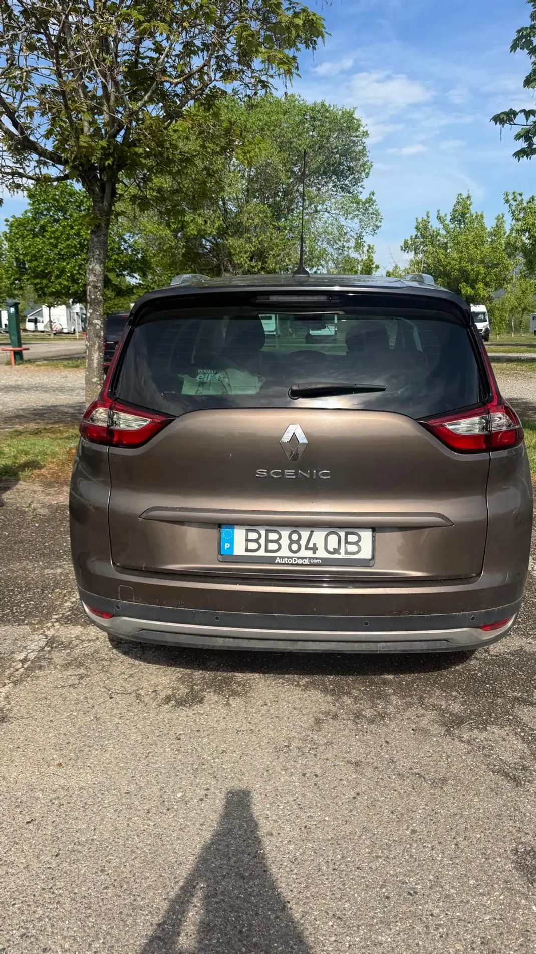Renault Grand Scénic 2018 - 8999 EUR, 255 km - AUTO.MOTO.pt - 255km - foto 1 de 10
