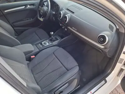 Audi A3 Sportback 2019 - 18500 EUR, 98000 km - 98000km - foto 27 de 28