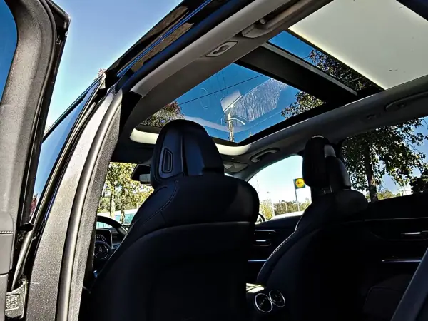 Mercedes-Benz GLC 400 2024 - 69990 EUR, 25400 km - AUTO.MOTO.pt - 25400km - foto 15 de 35