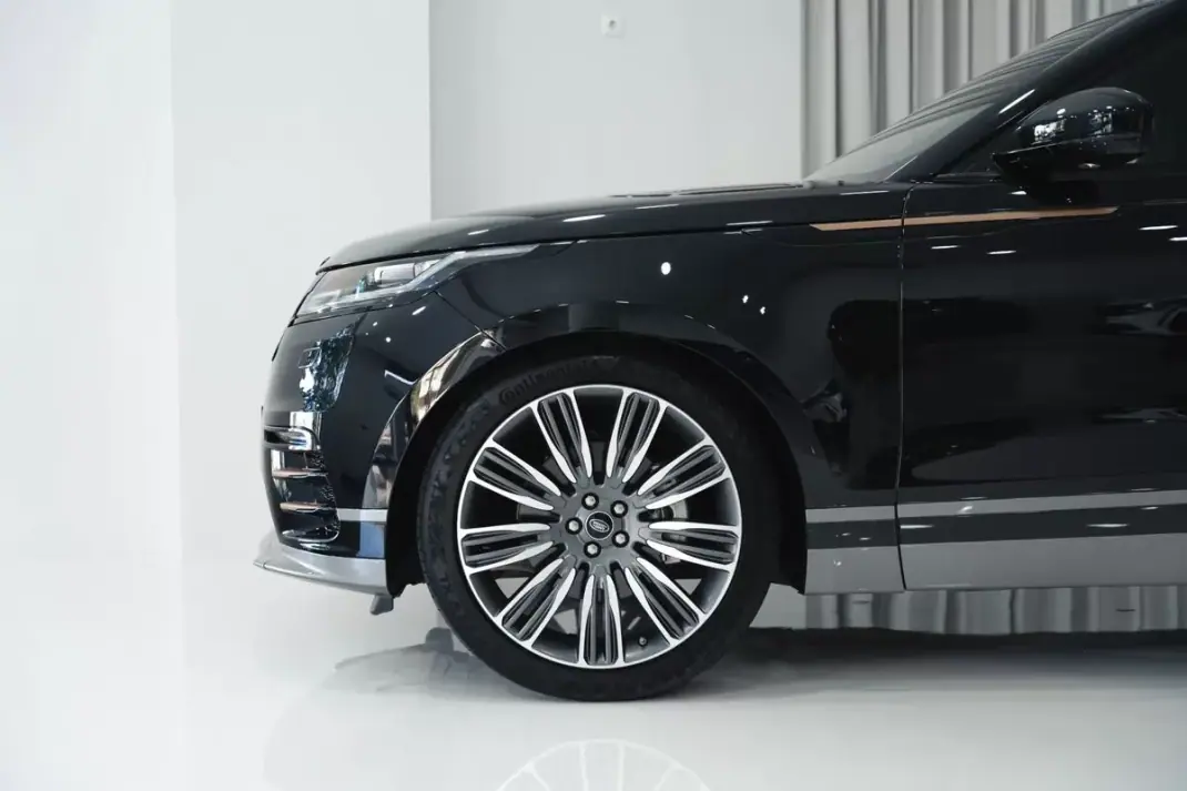 Land Rover Velar 2018 - 42950 EUR, 126000 km - 126000km - foto 10 de 50