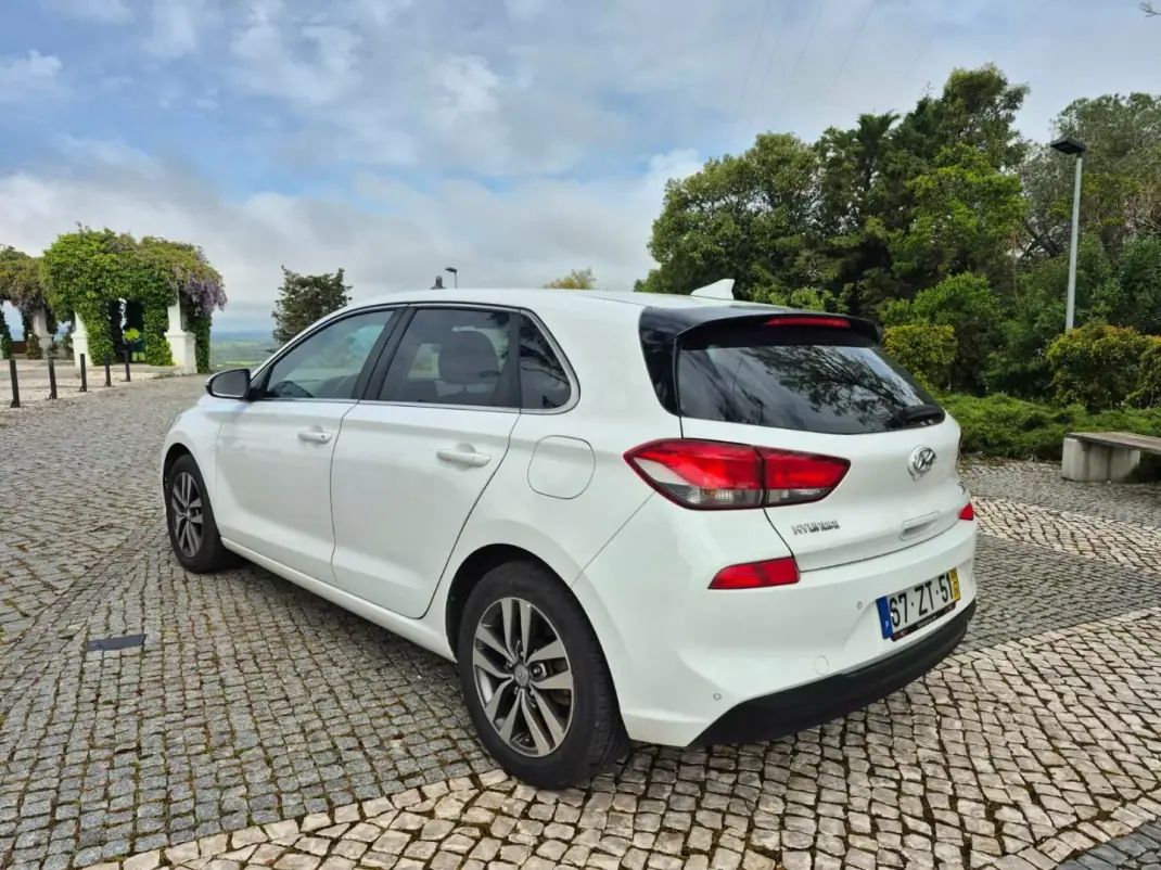 Hyundai i30 2020 - 16900 EUR, 113423 km - 113423km - foto 4 de 19