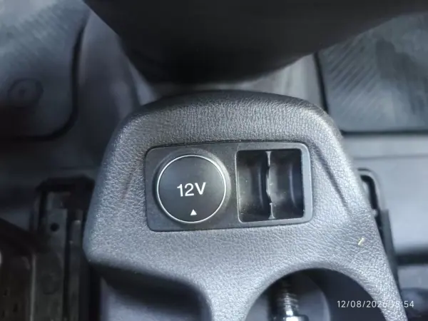 Ford Transit 2015 - 9780 EUR, 132500 km - AUTO.MOTO.pt - 132500km - foto 28 de 29