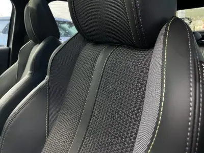 Peugeot e-208 2022 - 18650 EUR, 38776 km - AUTO.MOTO.pt - 38776km - foto 23 de 47