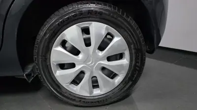 Citroën C1 2016 - 8990 EUR, 84000 km - AUTO.MOTO.pt - 84000km - foto 21 de 25