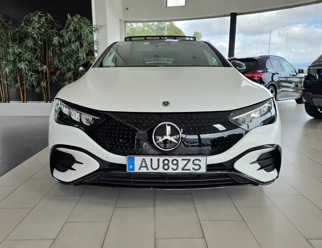 Mercedes-Benz EQE 2022 - 43990 EUR, 74700 km - 74700km - foto 2 de 36
