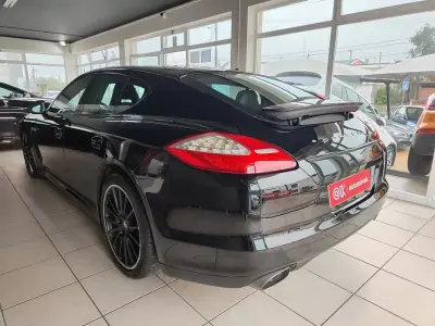 Porsche Panamera 2011 - 37500 EUR, 129500 km - AUTO.MOTO.pt - 129500km - foto 7 de 38