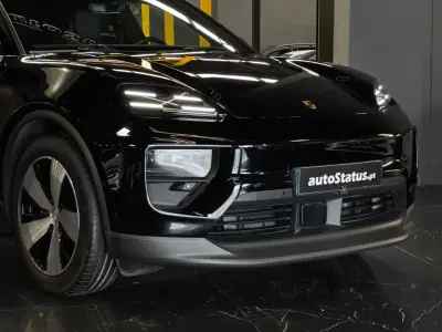 Porsche Macan 2025 - 87990 EUR, 15800 km - AUTO.MOTO.pt - 15800km - foto 3 de 33