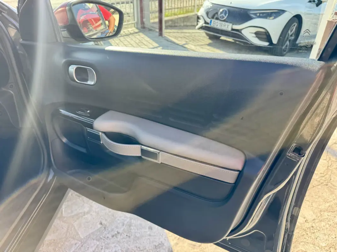 Citroën C4 Cactus 2018 - 13250 EUR, 108963 km - 108963km - foto 30 de 33