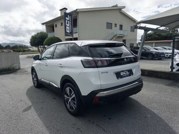 Peugeot 3008 2022 - 21990 EUR, 153000 km - 153000km - foto 5 de 50
