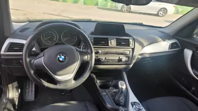 BMW 116 2015 - 14490 EUR, 187000 km - AUTO.MOTO.pt - 187000km - foto 16 de 19