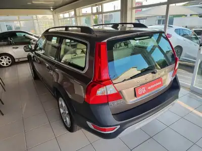 Volvo XC 70 2010 - 13250 EUR, 324000 km - AUTO.MOTO.pt - 324000km - foto 8 de 35