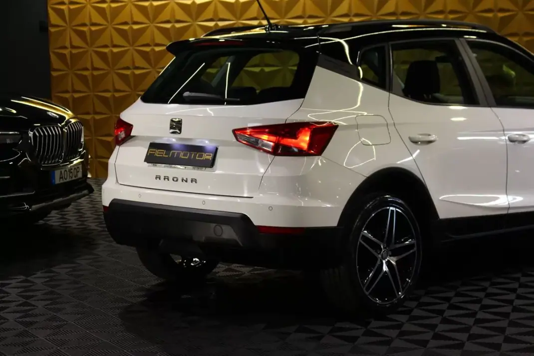 SEAT Arona 2019 - 14700 EUR, 149000 km - 149000km - foto 2 de 25