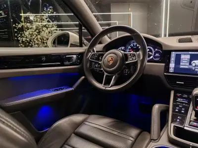Porsche Cayenne Coupé 2021 - 74750 EUR, 125000 km - AUTO.MOTO.pt - 125000km - foto 16 de 32