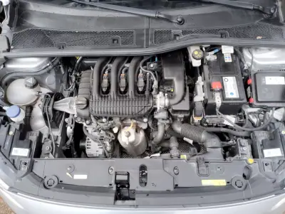 Opel Corsa 2022 - 12750 EUR, 48000 km - AUTO.MOTO.pt - 48000km - foto 26 de 29
