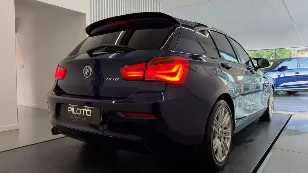 BMW 116 2016 - 13490 EUR, 184000 km - AUTO.MOTO.pt - 184000km - foto 9 de 31