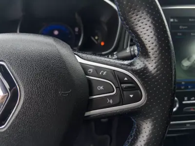 Renault Mégane 2018 - 15990 EUR, 117000 km - AUTO.MOTO.pt - 117000km - foto 20 de 48