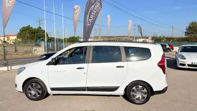 Dacia Lodgy 2018 - 9800 EUR, 107165 km - foto 1 de 13