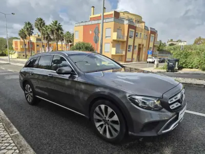 Mercedes-Benz E 220 2018 - 36980 EUR, 125000 km - AUTO.MOTO.pt - 125000km - foto 7 de 25
