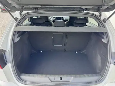 Peugeot 308 2020 - 14790 EUR, 30000 km - AUTO.MOTO.pt - 30000km - foto 16 de 29