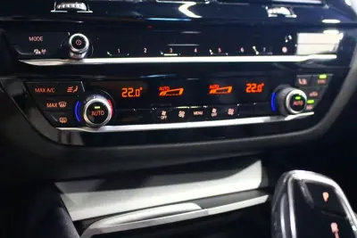 BMW 520 2023 - 29900 EUR, 165000 km - AUTO.MOTO.pt - 165000km - foto 30 de 33