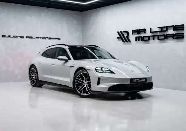 Porsche Taycan Sport Turismo 2025 — foto 2 de 59