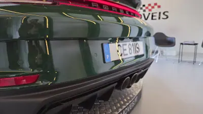 Porsche 992 2021 - 235000 EUR, 15666 km - AUTO.MOTO.pt - 15666km - foto 27 de 61