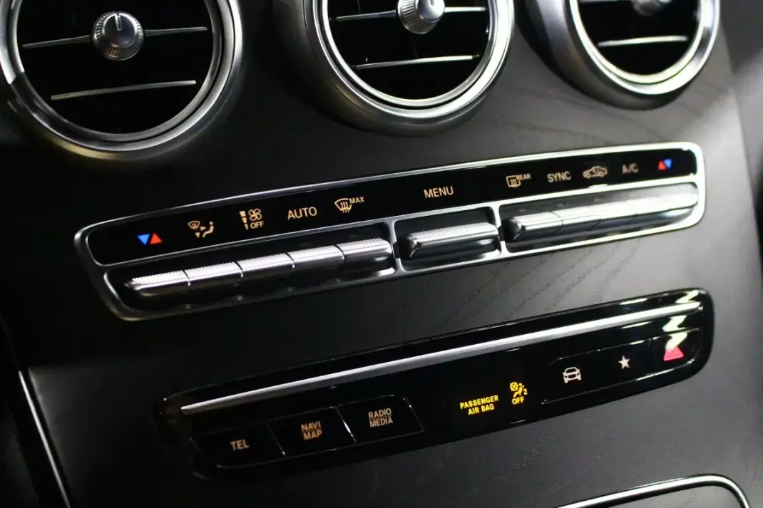 Mercedes-Benz GLC 220 2019 - 38500 EUR, 165000 km - 165000km - foto 34 de 37