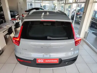 Volvo XC 40 2023 - 37650 EUR, 24400 km - AUTO.MOTO.pt - 24400km - foto 10 de 36