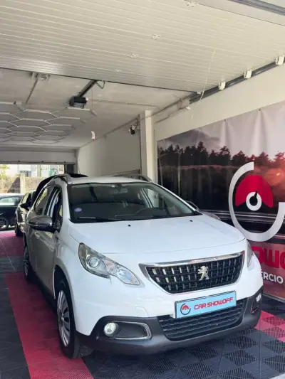 Peugeot 2008 2017 - 9900 EUR, 174000 km - AUTO.MOTO.pt - 174000km - foto 2 de 10