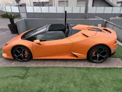 Lamborghini Huracán Spyder 2022 - 398000 EUR, 40000 km - AUTO.MOTO.pt - 40000km - foto 12 de 55