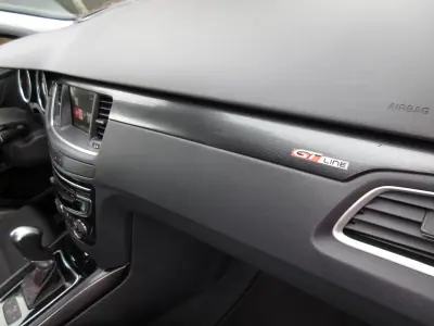 Peugeot 508 SW 2018 - 16990 EUR, 162000 km - AUTO.MOTO.pt - 162000km - foto 37 de 62