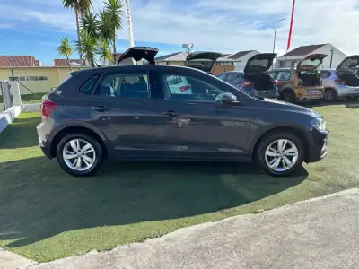 Volkswagen Polo 2018 - 17990 EUR, 58112 km - AUTO.MOTO.pt - 58112km - foto 4 de 13