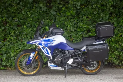 Suzuki DL 2025 - 12900 EUR, 5000 km - AUTO.MOTO.pt - 5000km - foto 7 de 12