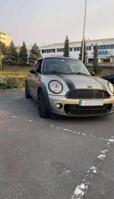 MINI Cooper 2007 - 6900 EUR, 100000 km - foto 2 de 8