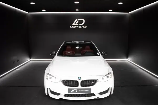 BMW M4 2015
