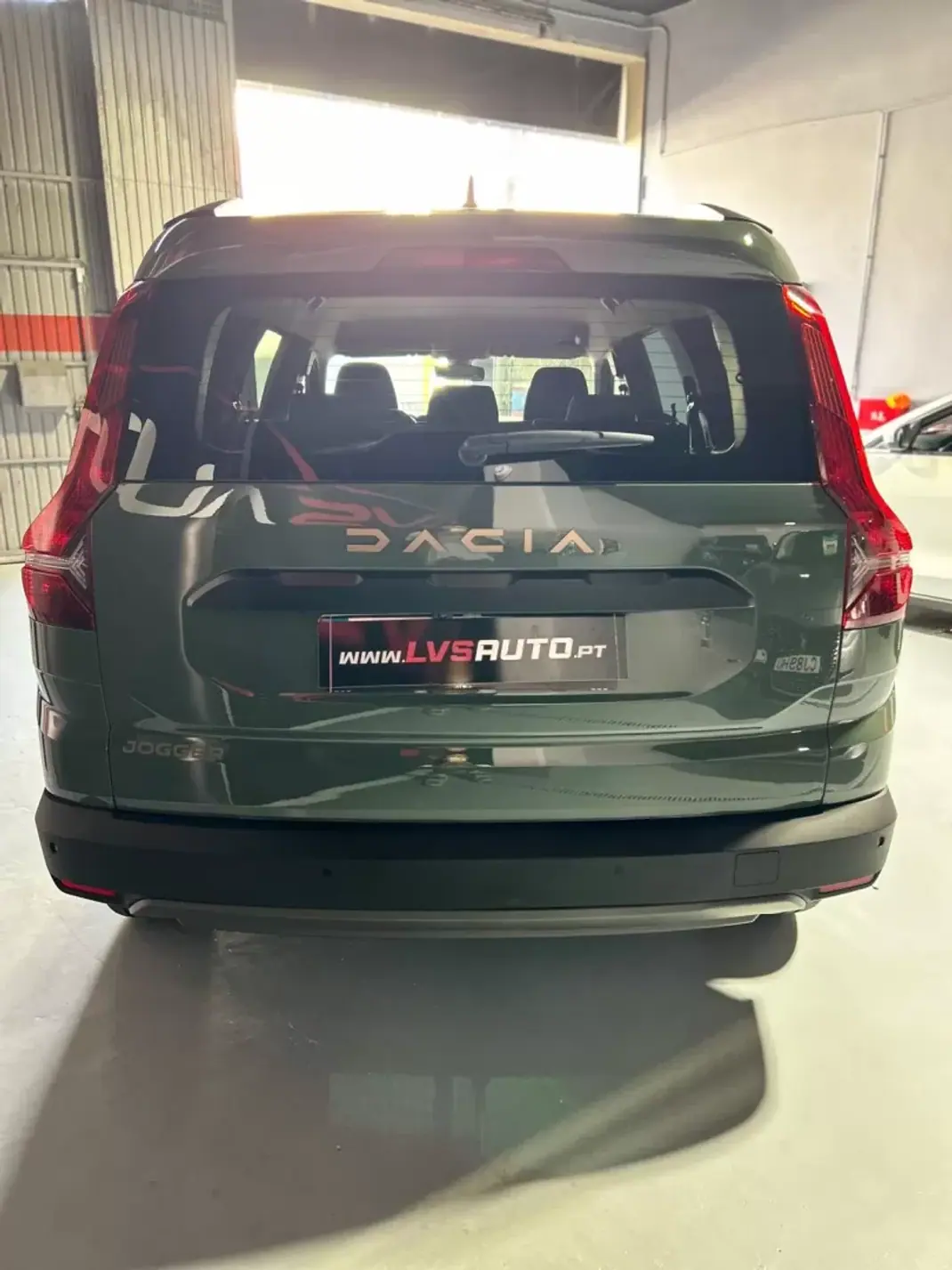 Dacia Jogger 2024 - 16750 EUR, 61518 km - 61518km - foto 4 de 45