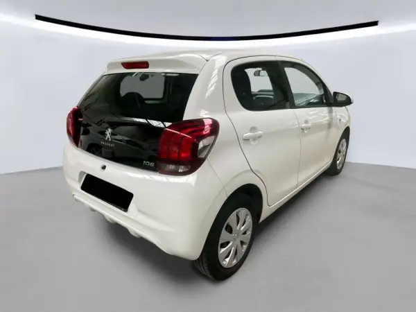 Peugeot 108 2021 — foto 2 de 6