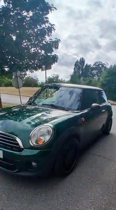 MINI Cooper 2010 - 7650 EUR, 129000 km - AUTO.MOTO.pt - 129000km - foto 2 de 8