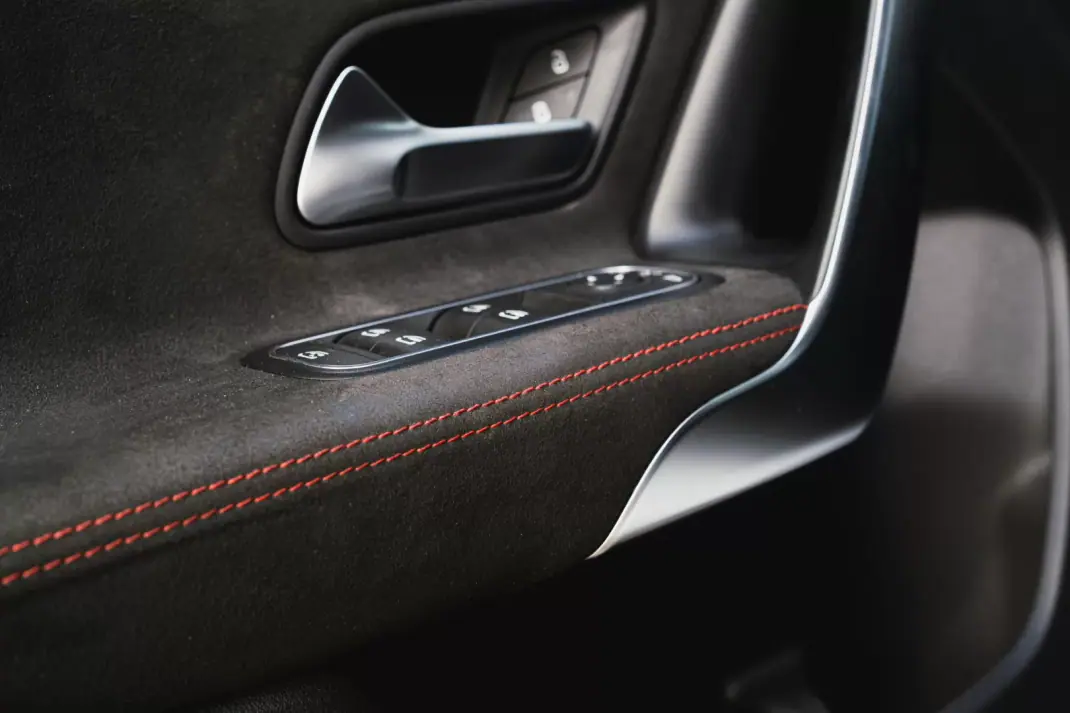 Mercedes-Benz A 180 2021 - 29900 EUR, 95000 km - AUTO.MOTO.pt - 95000km - foto 22 de 26