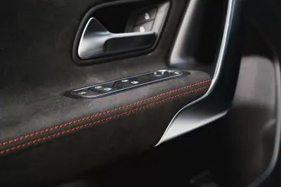 Mercedes-Benz A 180 2021 - 29900 EUR, 95000 km - AUTO.MOTO.pt - 95000km - foto 22 de 26