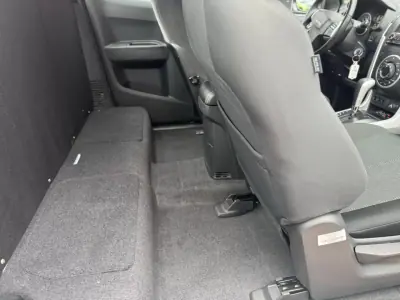 Isuzu 2019 - 21900 EUR, 171159 km - AUTO.MOTO.pt - 171159km - foto 10 de 12