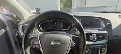 Volvo V40 2013 - 7600 EUR, 290000 km - AUTO.MOTO.pt - 290000km - foto 10 de 14