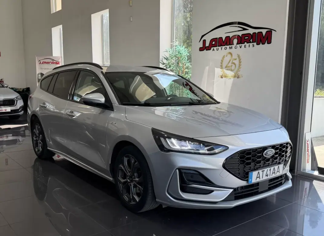 Ford Focus SW 2022 - 13999 EUR, 112017 km - 112017km - foto 3 de 32